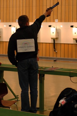 Here's Lukashyk with his high raise at the 2006 Munich WC. I believe that this was taken AFTER he started lowering.